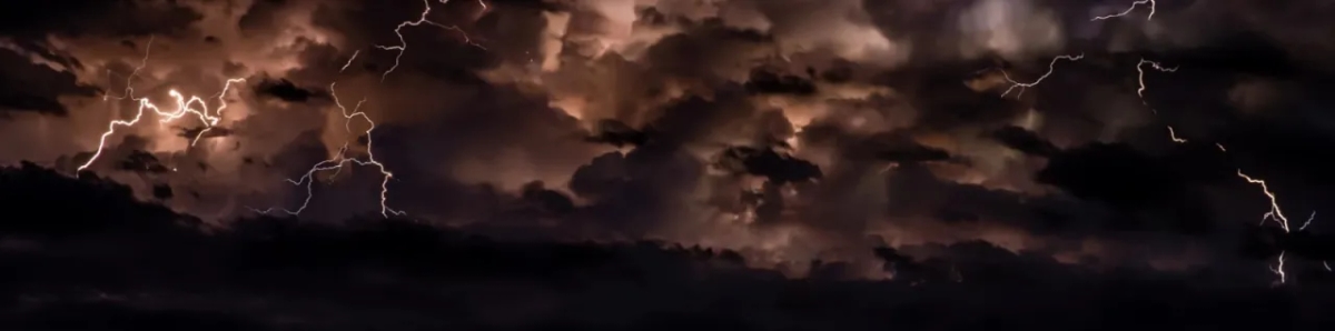 Kto wynalazł piorunochron? Fascynująca historia i znaczenie odkrycia