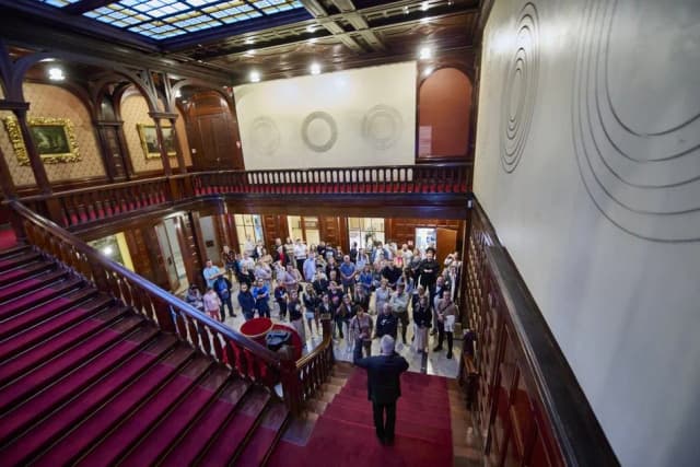 Praca w Muzeum Sztuki w Łodzi: Sprawdź aktualne oferty zatrudnienia Praca w Muzeum Sztuki w Łodzi: Sprawdź aktualne oferty zatrudnienia