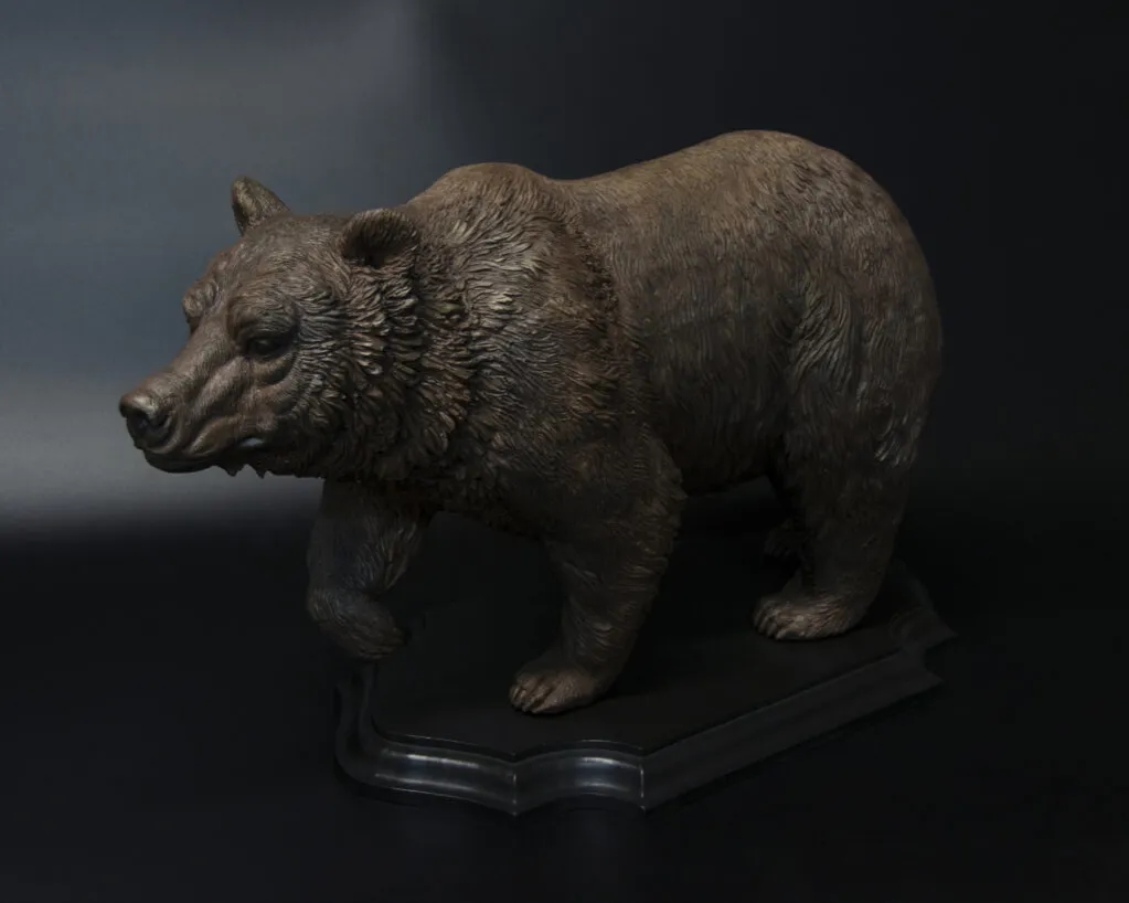 Rzeźba niedźwiedzia: Fascynujące przykłady i ich historia w sztuce